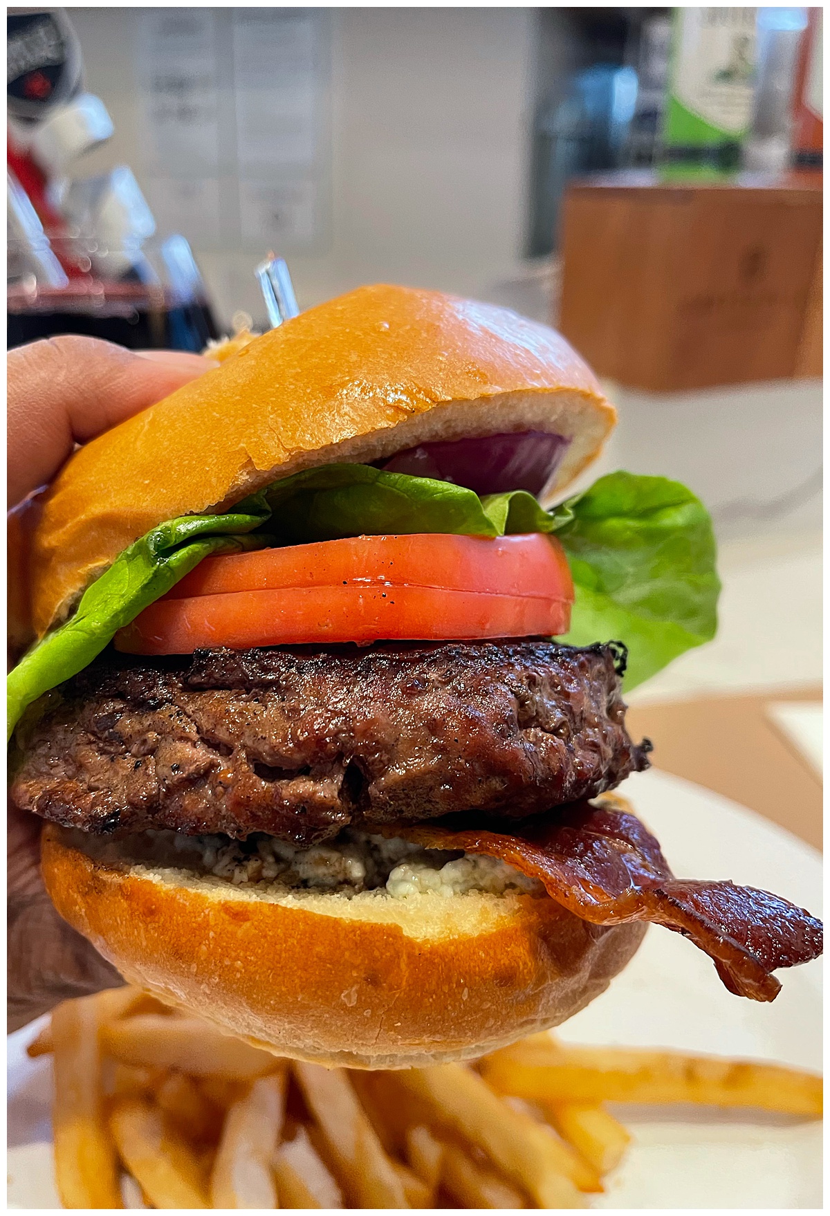 Eating Newark Airport Vanguard kitchen burger 3